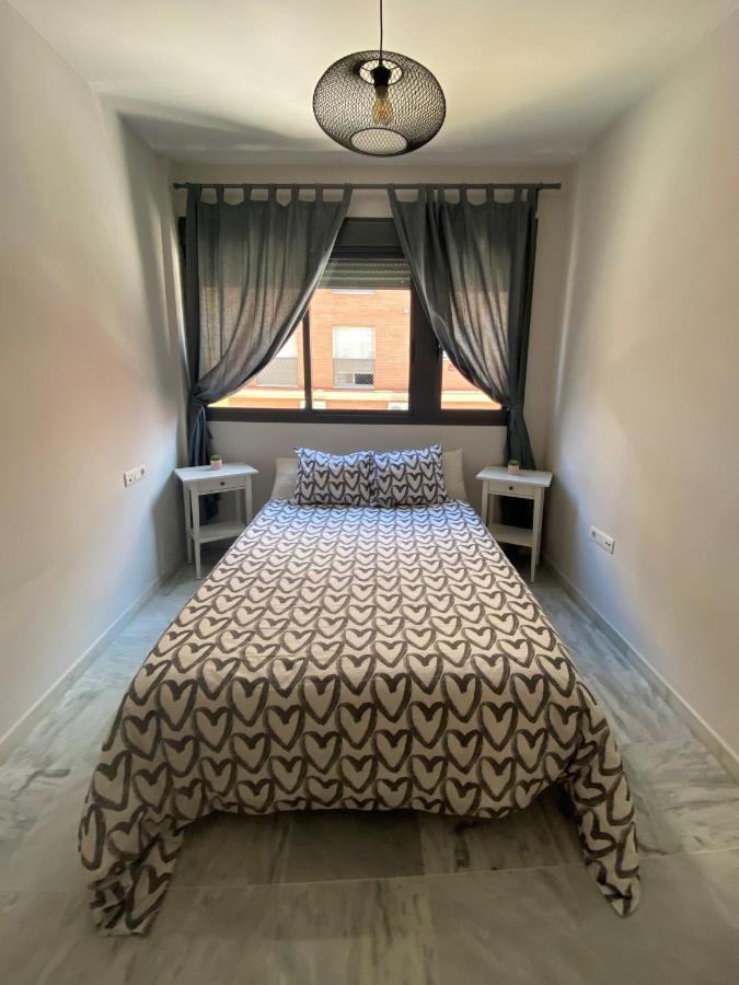 Appartement Quattro Triana En Salado à Séville Extérieur photo